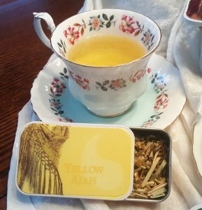 File:Yellow tea.jpg