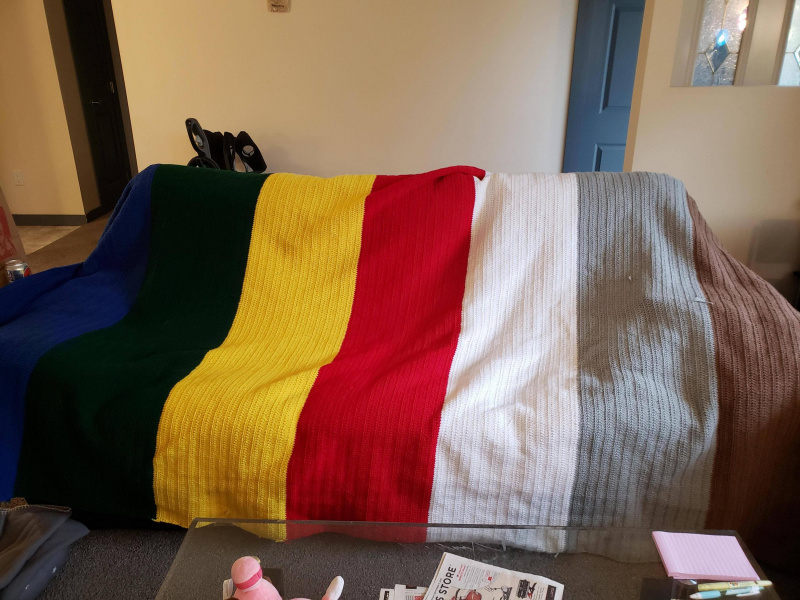 File:CrochetBlanketAmyrlinStole.jpg
