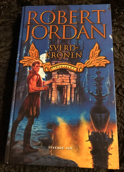 File:07-Crown of Swords-Norwegian.jpg