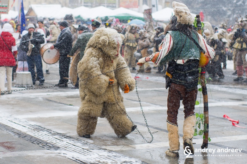 File:Kukeri-3.jpg